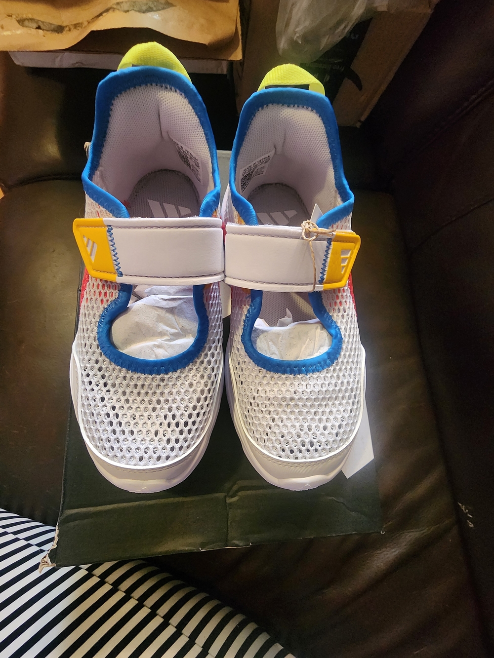 adidas Summerflex Kids White Mesh Sneakers with Blue Trim and Yellow Heel Sz. 1 - Picture 6 of 9